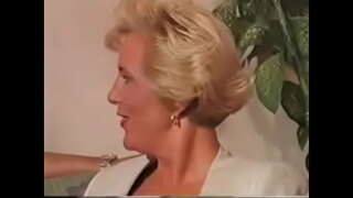 Gammal 50 år gangbang Hon är chef varm kåta kvinnor