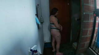 I invite you to enter the house a house of meat and he fucks എന്നെ like a bitch watch until the end