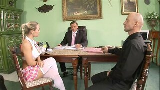 ���ണ്ടു അച്യുതാനന്ദന് അധ്യാപകരുടെ punish brunette babe മിയ ലിയോൺ ബിഗ് juggers