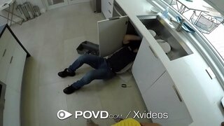 Big dick labitur in stricta brunette pussy