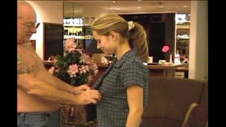 Jayne &amp;amp; Onklo Jesse Stripdown Blowjob