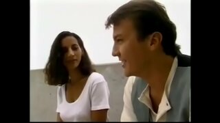 מליסה מונה לזיין כוס חם עם זכר צעיר