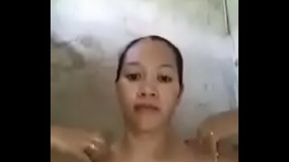 Лепо плаи своју писюси